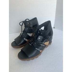 Sorel Joanie I| Black Leather Lace Up Wedge with Rugged Rubber Sole Sandals Sz 9